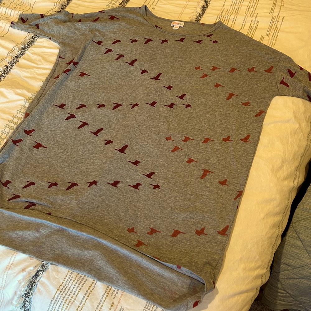 Grey Lularoe oversized shirt with red/maroon bird pattern.